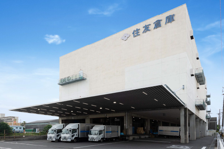 本社外観